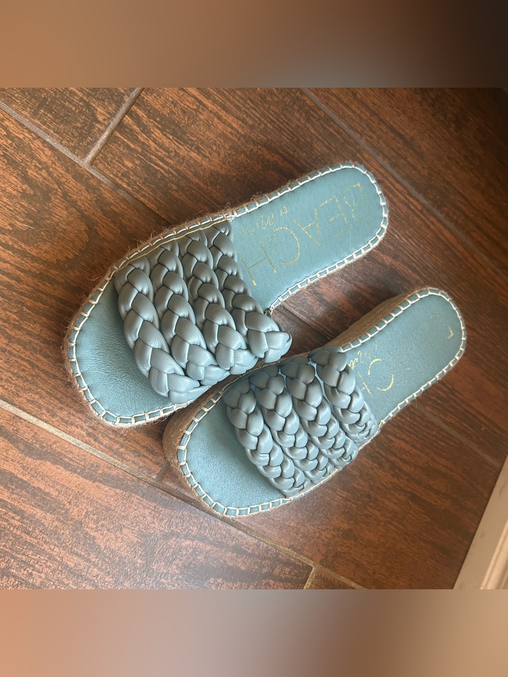 Turquoise beach by Matisse woven platform sandals size 8